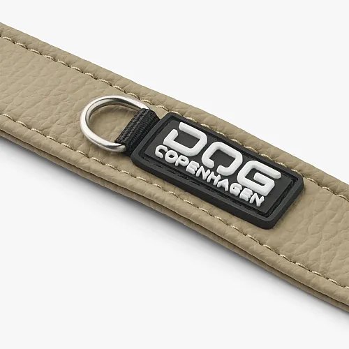 Нашийник для собак Dog Copenhagen Urban Classic Collar дюна з веганської силіконової шкіри (S) 4